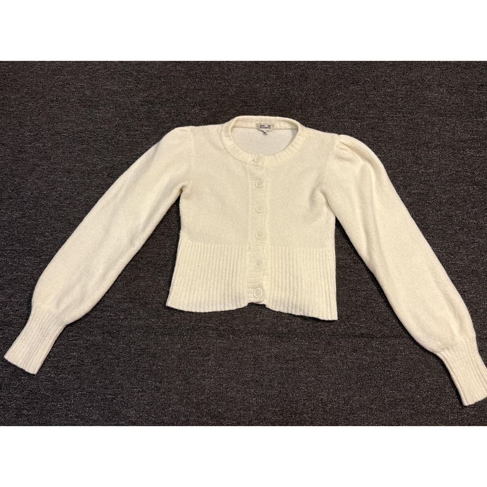 Baum und Pferdgarten Cardigan Sweater Womens Small White Puff Sleeve Crop Flaw*